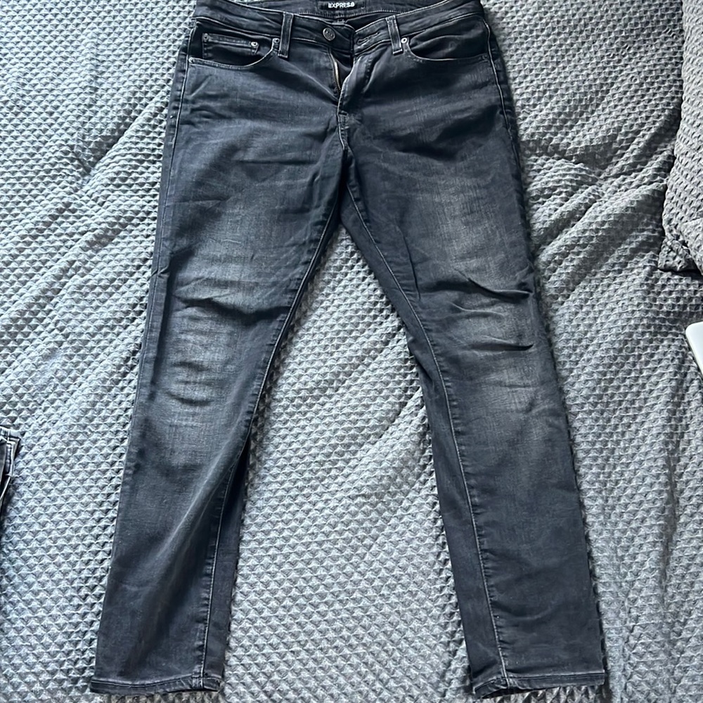 Black Skinny Jeans from Express. 33x30. Excellent condition.